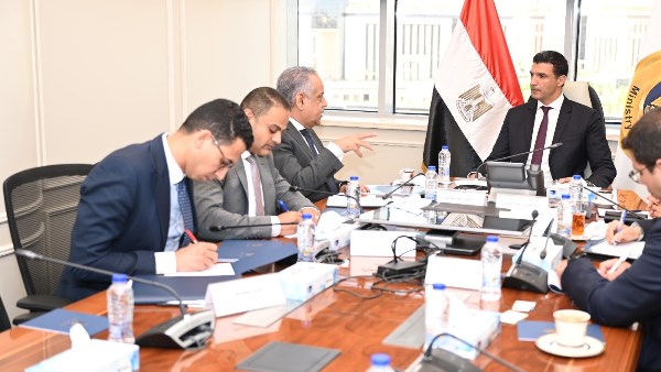 وزير الصناعة