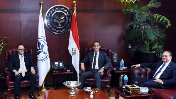 الدكتور محمد عوض رئيس هيئة الاستثمار
