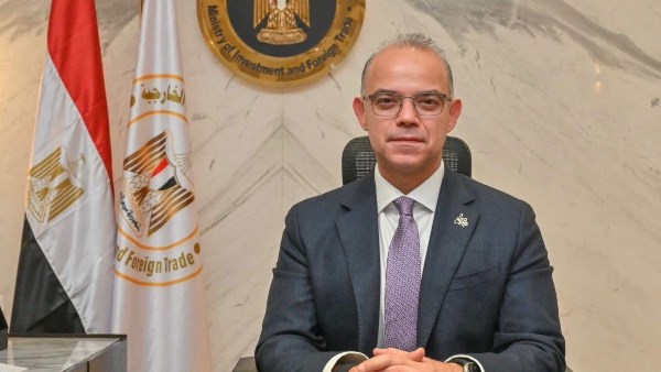 الدكتور محمد فريد وزير الاستثمار والتجارة الخارجية 