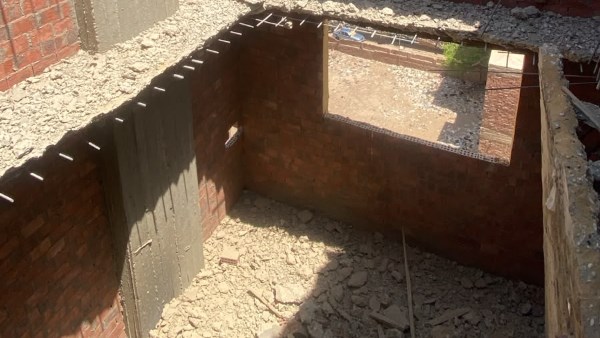 ازالة بناء مخالف