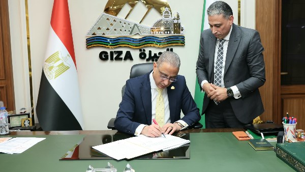 الدكتور أحمد الأنصاري محافظ الجيزة 