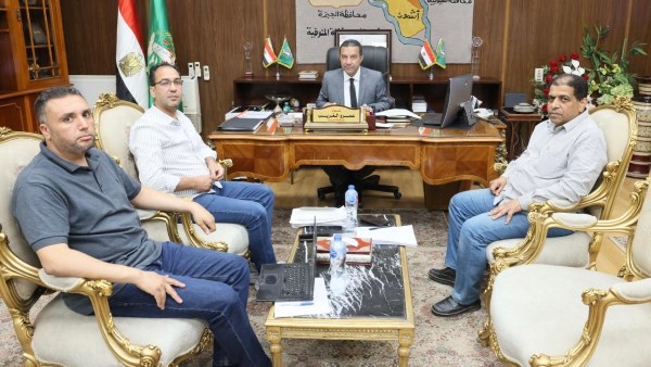 محافظ المنوفية يناقش مستجدات تنفيذ مشروعات المياه والصرف بقر