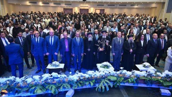 بحضور البابا تواضروس الثاني.. محافظ أسيوط يشارك في احتفالية دخول السيد المسيح والعائلة المقدسة إلى مصر والعرض الأول لفيلم "القدس الثانية"