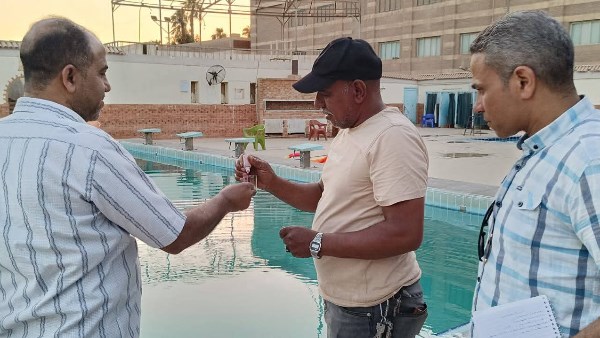 المرور على حمامات السباحة والمنشآت الرياضية للتأكد من تطبيق اشتراطات الأمن والسلامة تزامنًا مع إجازة الصيف بأسيوط 