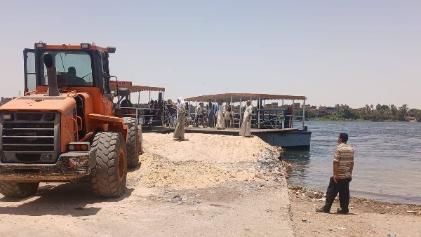 محافظ أسيوط: تطوير المرسى الشرقي للعبارة النهرية بمحريس في ص