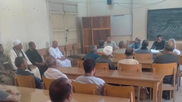  تكثيف الندوات الإرشادية للتوعية بالمكافحة المتكاملة لدودة الحشد الخريفية وحماية محصول الذرة بمركز الفتح