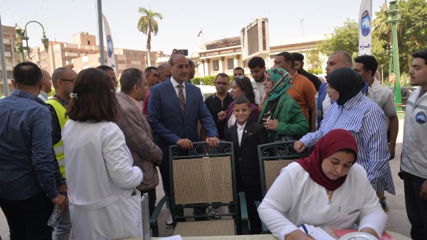 محافظ أسيوط يشهد انطلاق الحملة القومية للتبرع بالدم 