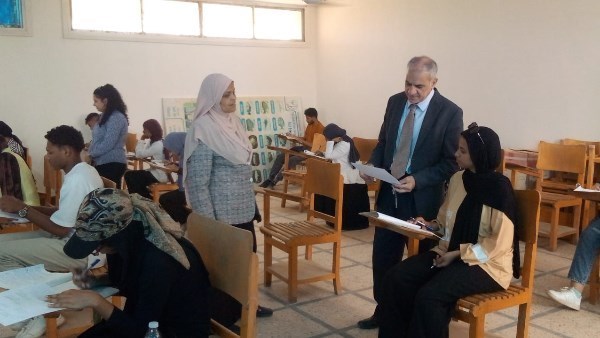 استئناف الامتحانات بكلية العلوم جامعة أسوان بعد انتهاء إجازة العيد