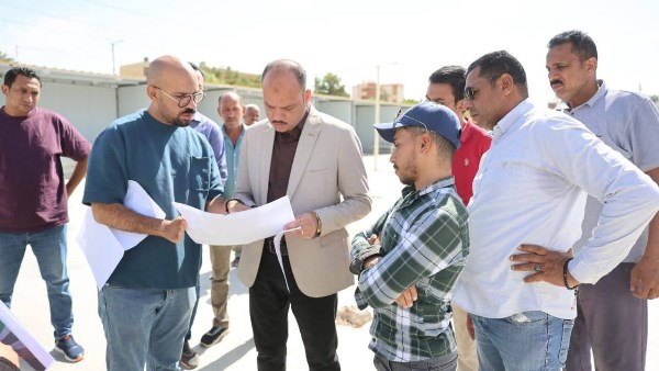أخبار الوادي الجديد| نائب المحافظ يتفقد أعمال تطوير أرض المع