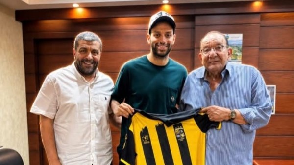 المقاولون العرب يتعاقد مع ميدو جابر رسميًا
