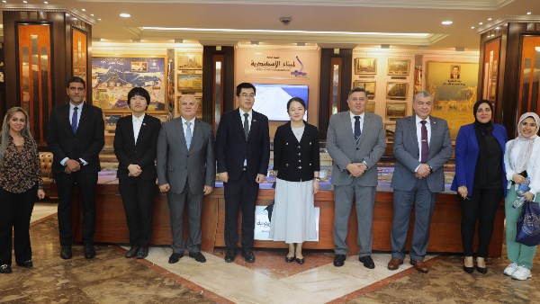 وفد صيني بميناء الإسكندرية