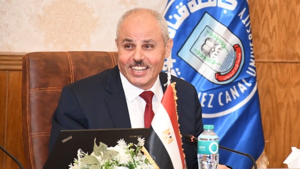 مراجعة داخلية بكلية طب قناة السويس استعدادًا لزيارة الاعتماد