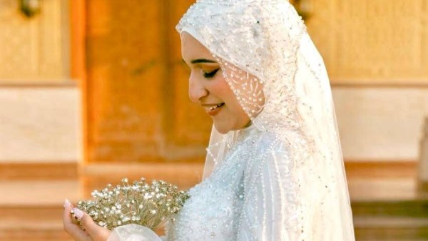 الام المتوفاه