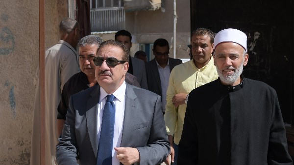 في أول أيام امتحانات الثانوية الأزهرية للقسم الأدبي محافظ بو