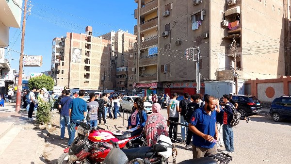 توافد الطلاب