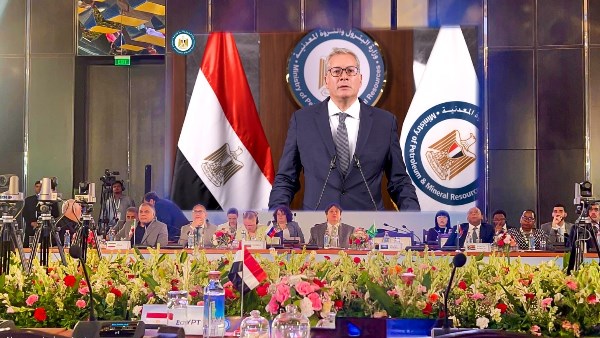  وزير البترول يشارك في اجتماع وزراء الطاقة بدول البريكس
