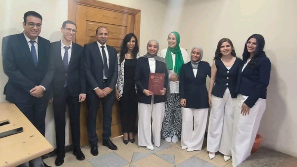 طلاب جامعات 