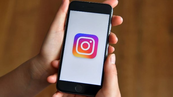 إنستجرام يمنح المستخدمين مزيدا من التحكم في الخوارزمية