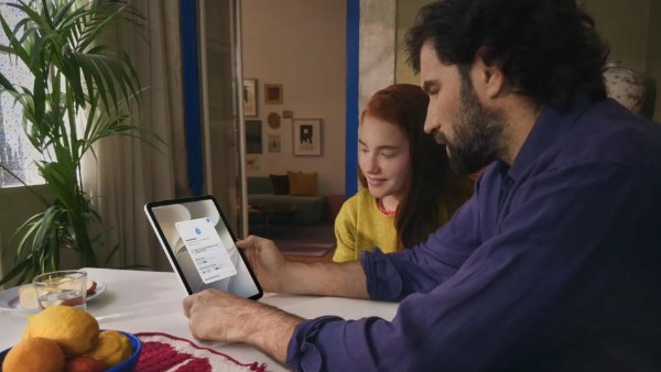 أبل تعزز أدوات الرقابة الأبوية في iOS 27 بميزات جديدة لحماية