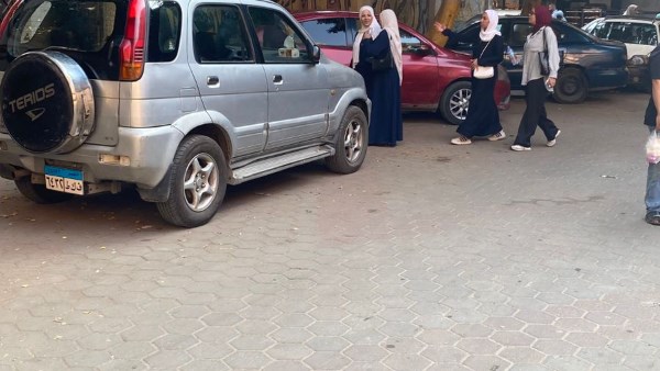توافد الطلاب