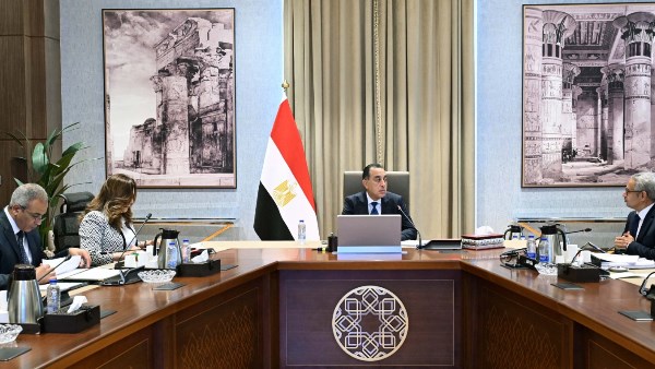 خلال الاجتماع 