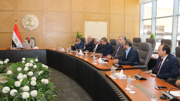 اجتماع وزير الكهرباء 