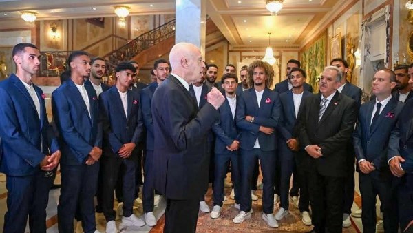 عليكم القتال.. رسائل قوية من رئيس تونس إلى نسور قرطاج قبل كأ