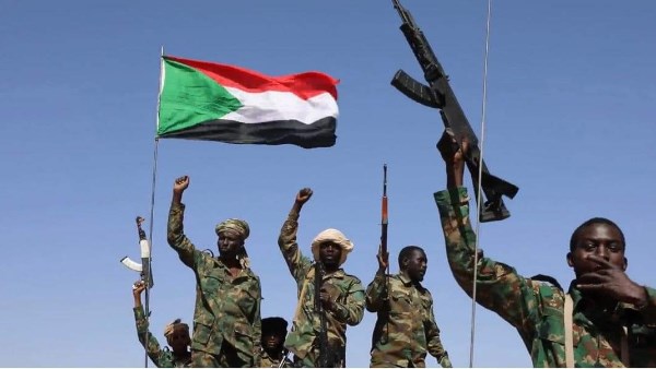 الجيش السوداني يعلن إحباط هجوم بمسيّرات للدعم السريع استهدف 