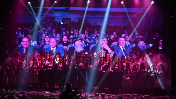 كورال إيبارشية دير المُحرق
