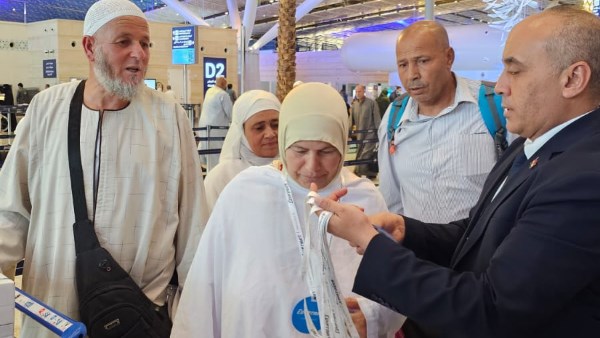 تواصل مصر للطيران جسرها الجوي لعودة حجاج بيت الله الحرام