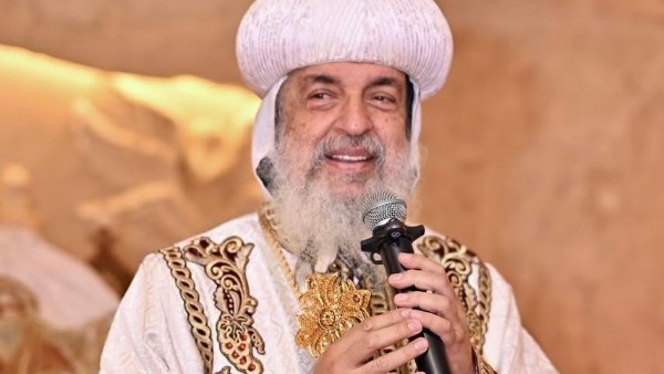 الأنبا مقار أسقف مراكز الشرقية ومدينة العاشر