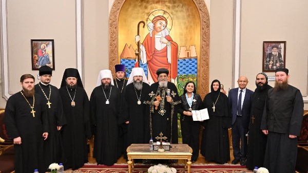 البابا يستقبل وفدًا من الكنيسة الروسية