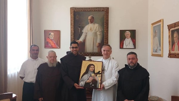 السفير البابوي يستقبل مجلس المفوضية الجديد للرهبنة الكرملية