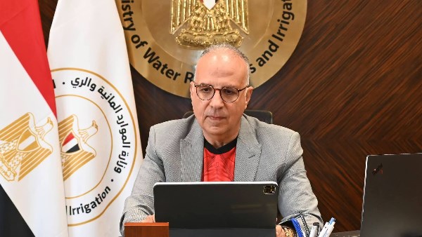 وزير الري 