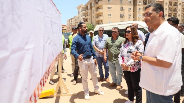 مستجدات مهمة بمشروعات البنية التحتية بقطاع الصرف الصحي لـ 8 مناطق بالغردقة