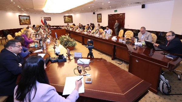 وزير الاتصالات 