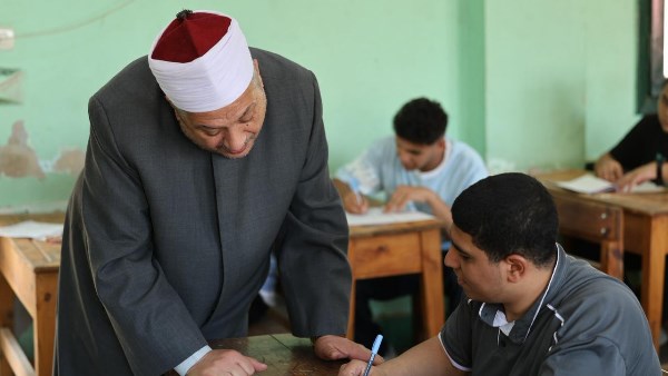 82 ألف طالب أدبي يؤدون امتحاني القرآن والحديث بالثانوية الأز