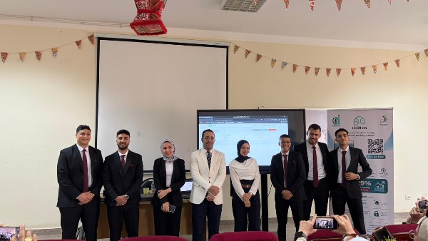 طلاب جامعة الفيوم