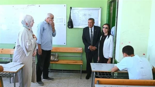 محافظ البحيرة