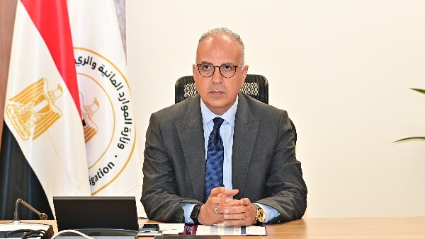 وزير الري يبحث مع قيادات الوزارة حالة المنظومة المائية بمحافظة الدقهلية
