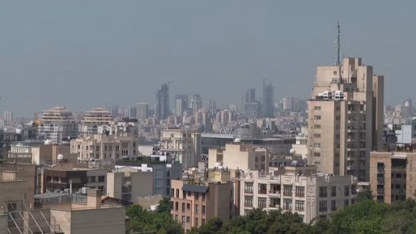 العقارات تتفوق على الذهب في طهران والحرب ترفع أسعار المساكن 80%