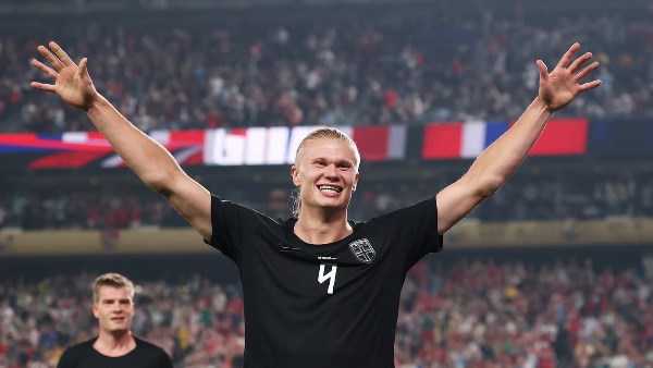 هالاند يسجل هدفين ليقود منتخب النرويج للانتصار على السنغال ٣-٢ وبلوغ دور الـ٣٢ بالمونديال