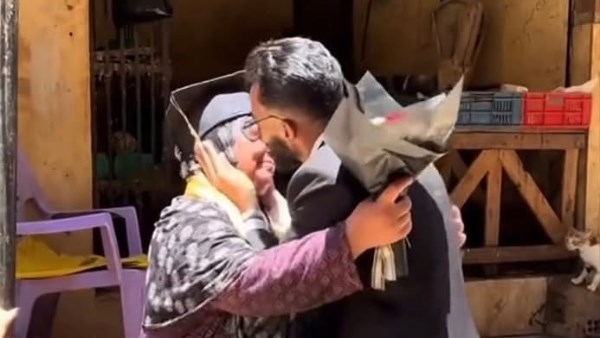 خريج الهندسة 
