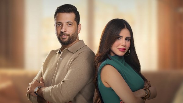 «بينه وبينها».. أحمد الهواري ويمنى علي يكشفان أسرار الاختلاف