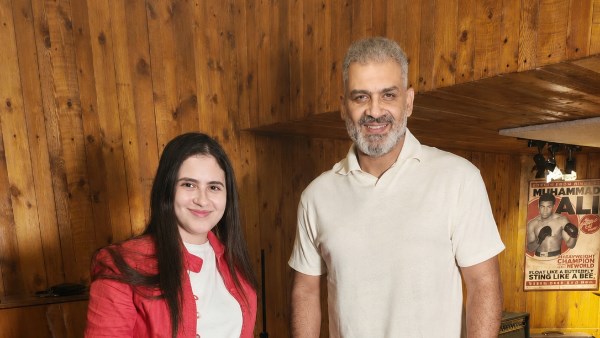 النجم هاني عادل مع أوركيد سامي 