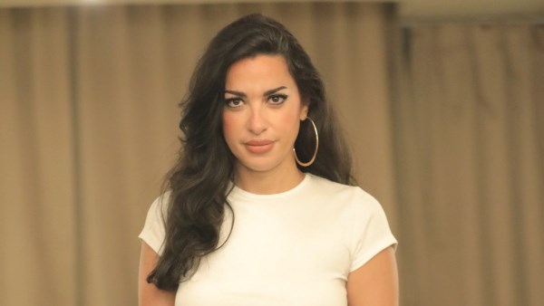 الفنانة إلهام وجدي 