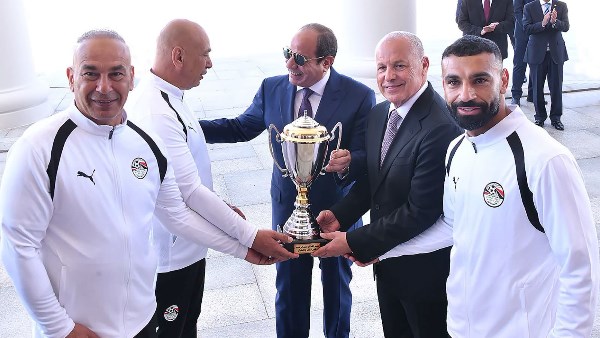 الرئيس السيسي يكرم الفراعنة 
