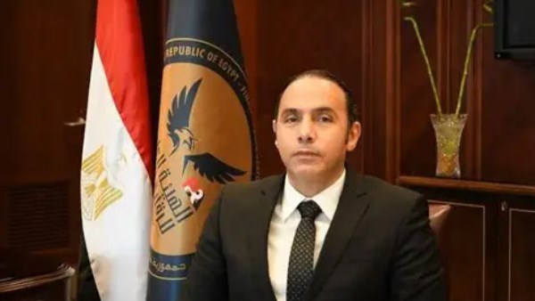 الدكتور إسلام عزام