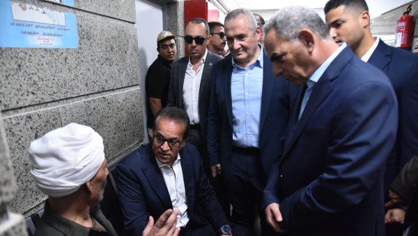  وزير الصحة والسكان