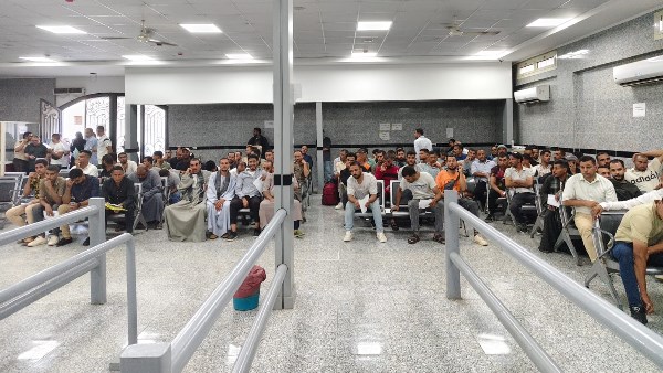 جانب من عمليات التقديم